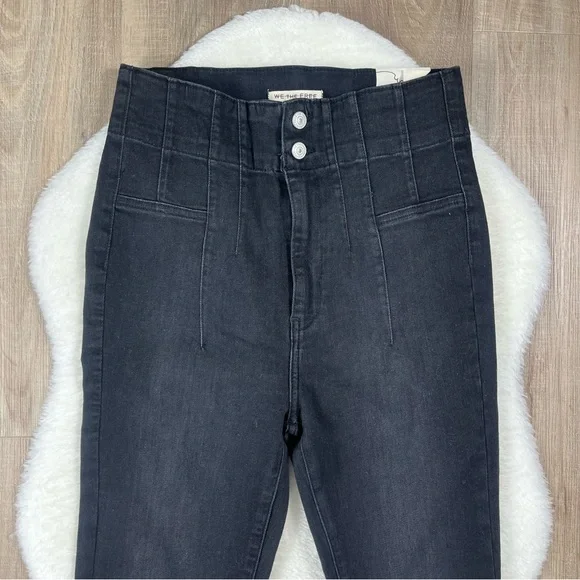 NWOT We The Free Jayde crop flare jeans - Picture 4 of 8